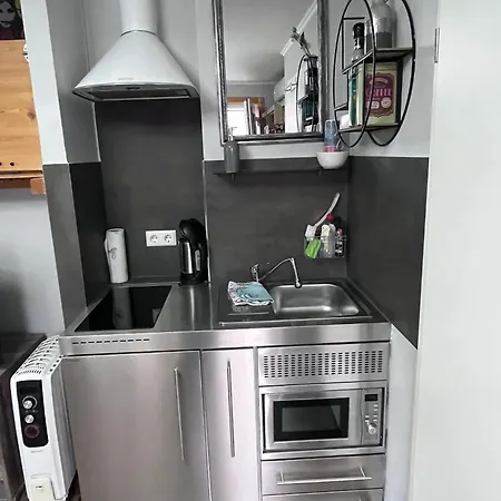 Tiny House Black Pearl Apartment