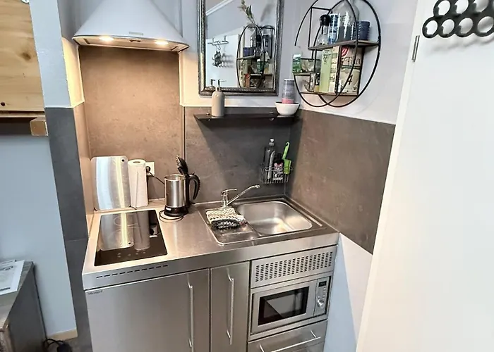 Tiny House Black Pearl